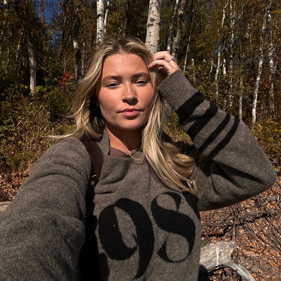 Meet your Posher, Calah - Picture 1 of 1